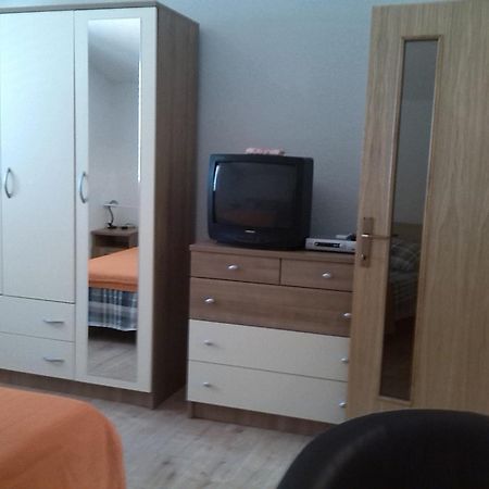 Apartments Batarilo Gornji Karin Oda fotoğraf