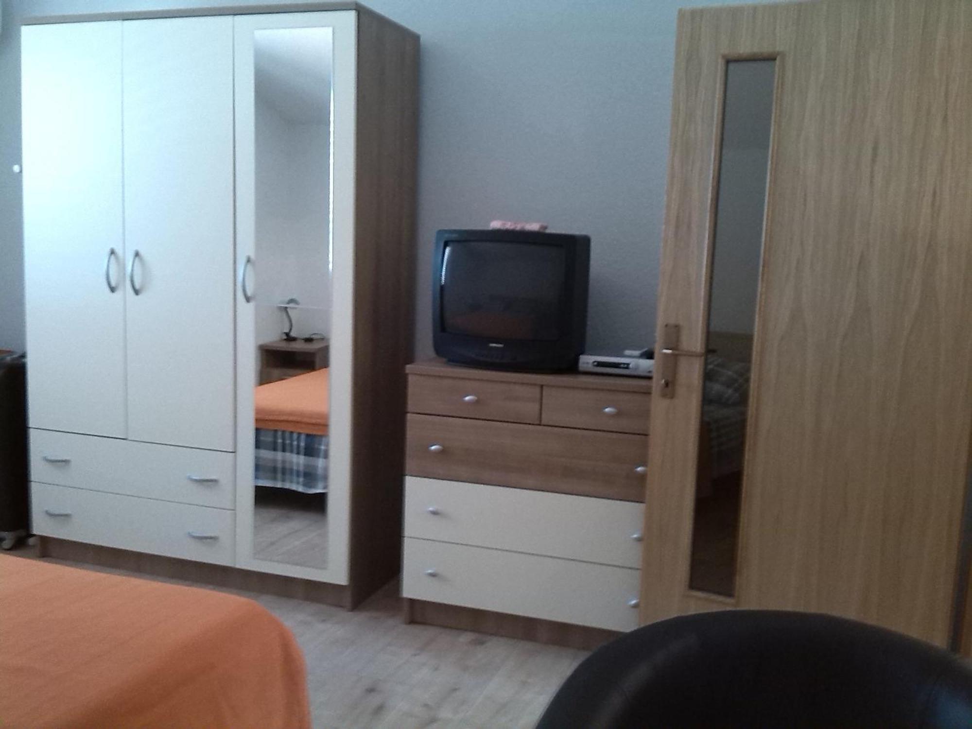 Apartments Batarilo Gornji Karin Oda fotoğraf
