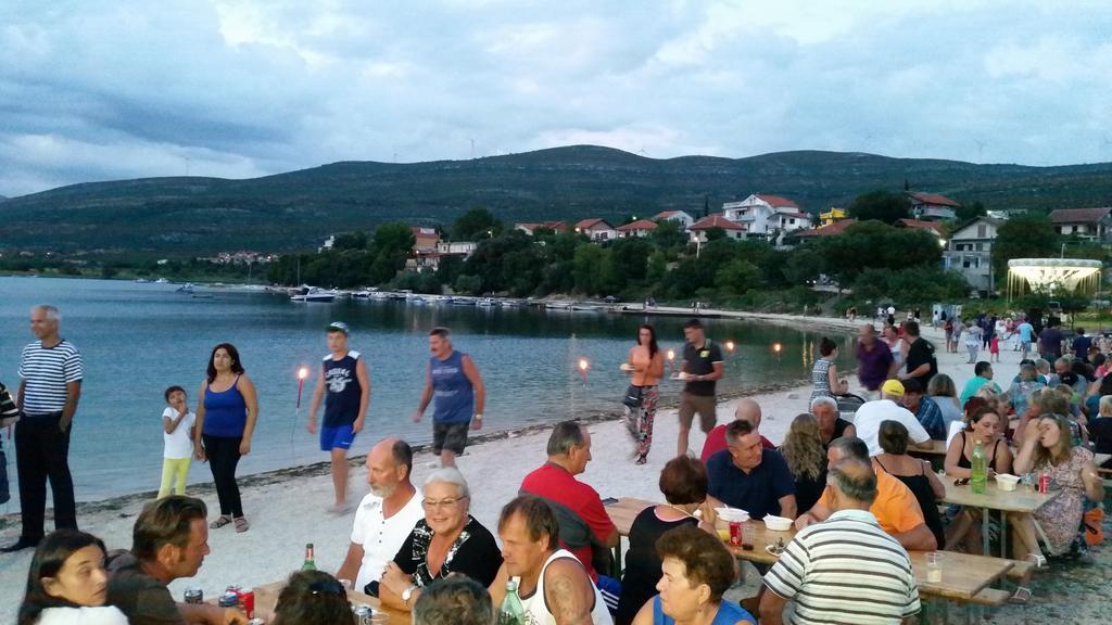Apartments Batarilo Gornji Karin Dış mekan fotoğraf