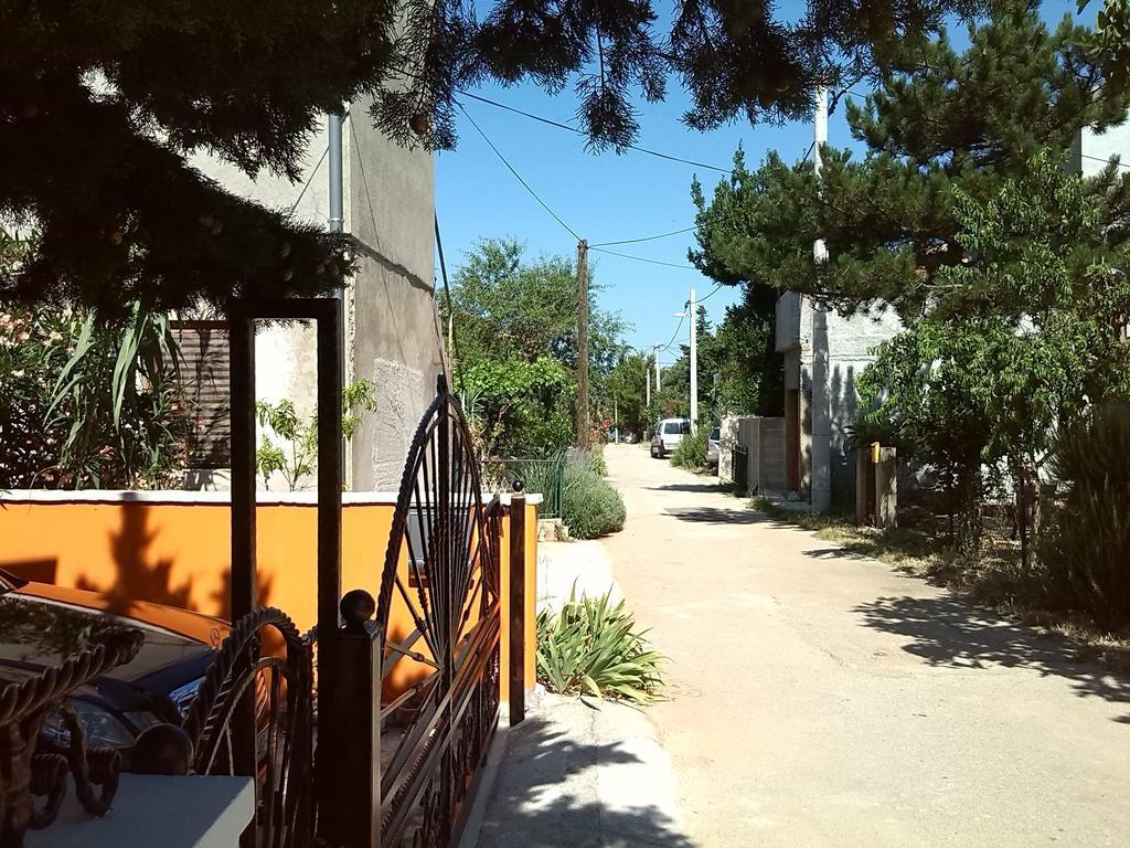 Apartments Batarilo Gornji Karin Dış mekan fotoğraf